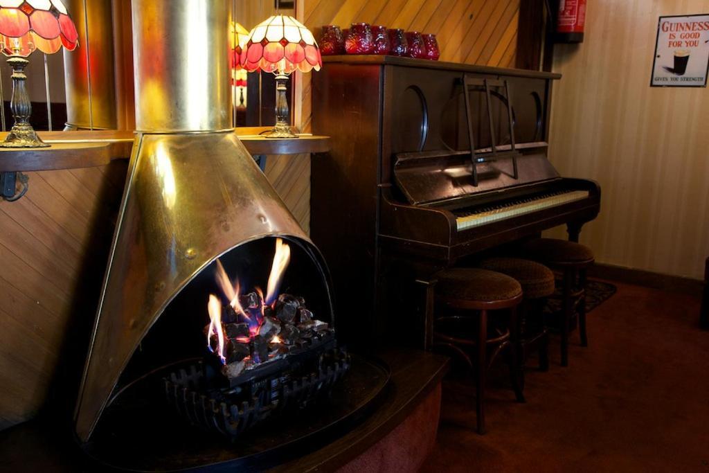 Tully'S Hotel Castlerea المظهر الخارجي الصورة
